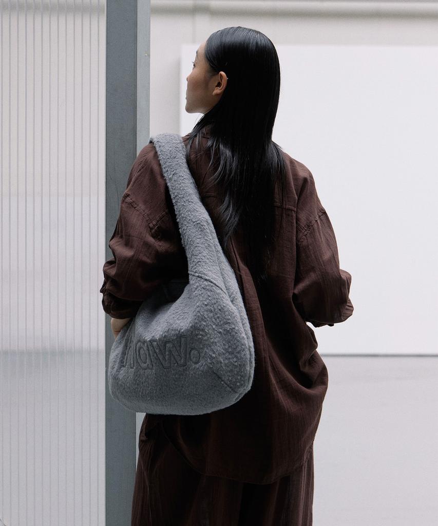 Haveawhale Wool Pebble Bag (Gr)