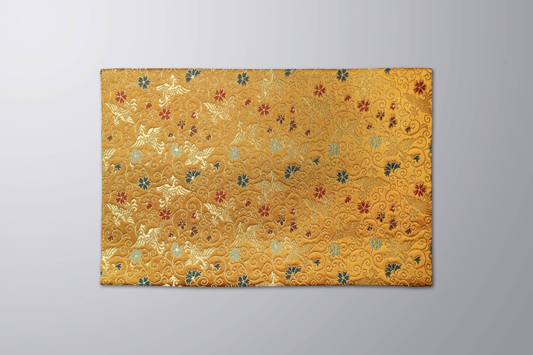 

Kyoto Buddhist Altar Isemura Phoenix Pattern Sutra Table Cover (Various sizes and colors available) Sutra Table Mat, Flame Retardant Treatment... Sutr