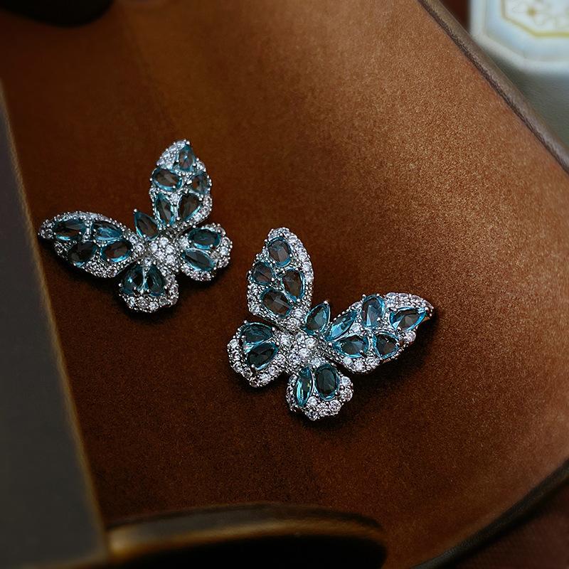 Retro High-End Silbernadel Diamantbesetzte Blumenohrringe, Europäische und Amerikanische Übertriebene Temperamentsohrringe, Leichter Luxus Nischenohrringe