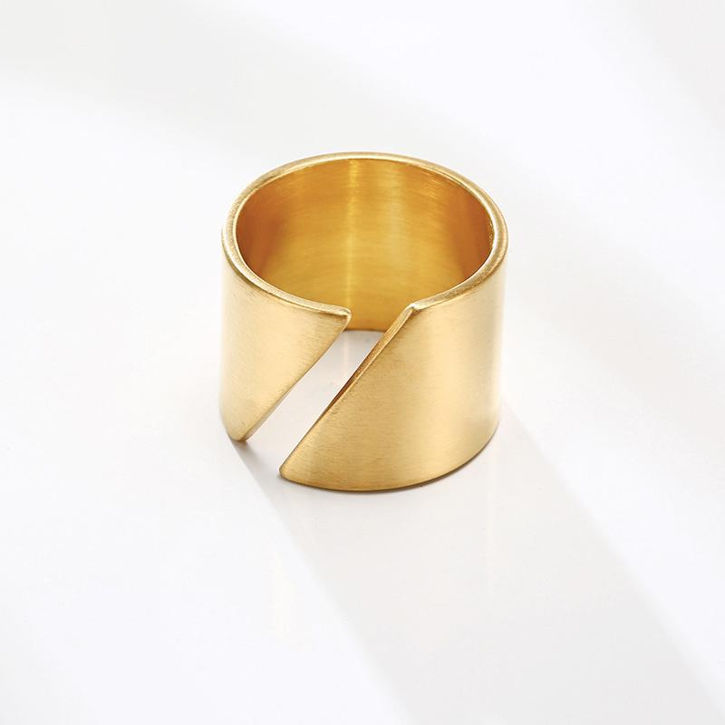 Bague large moderne en acier inoxydable enveloppante pour femmes Bague de doigt géométrique statement Bague de fête superposée Chic
