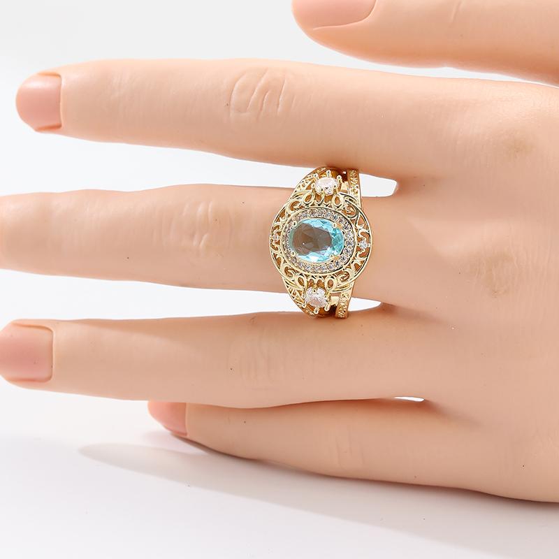 Exquisite Inlaid White CZ Women's Ring Vintage Gold Color Hand Carving Daily Wear Party Jewelry Anniversary Gift