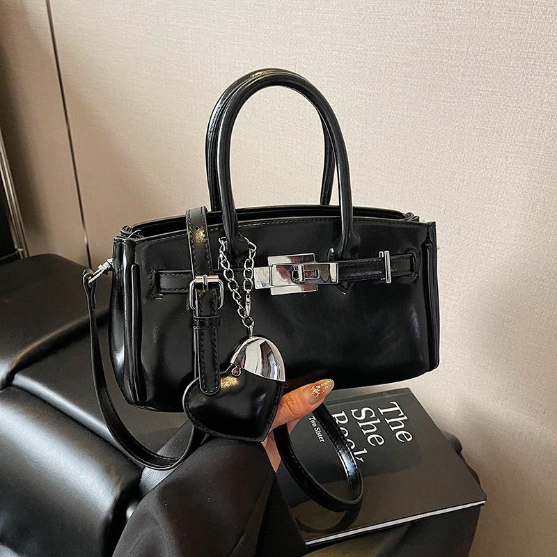 2025 Summer New Bag Niche Design Handbag Fashion Commuter Shoulder Messenger Bag Premium Platinum Bag