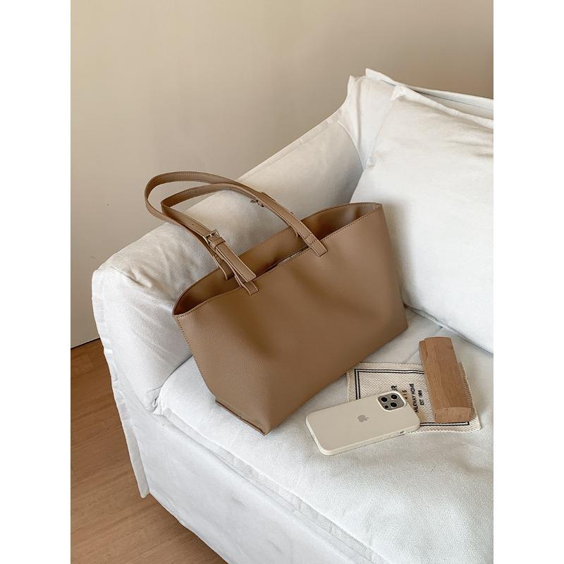 

Shoulder bag women s large-capacity new handbag design sense commuter style tote bag women хаки