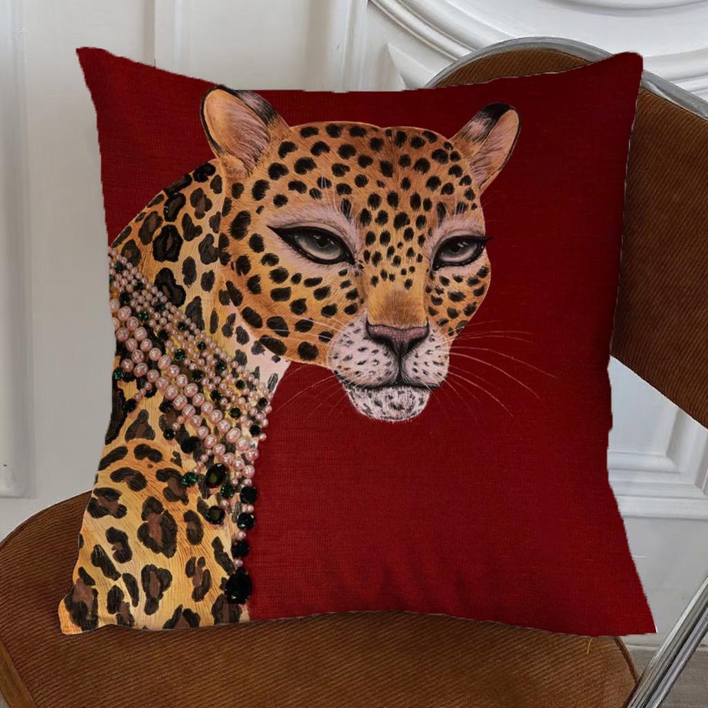 Leopard-Printed Pillowcases On a SofaSuitable for Sofa Car Bedroom Decorative Cushion Cover Pillow Cover