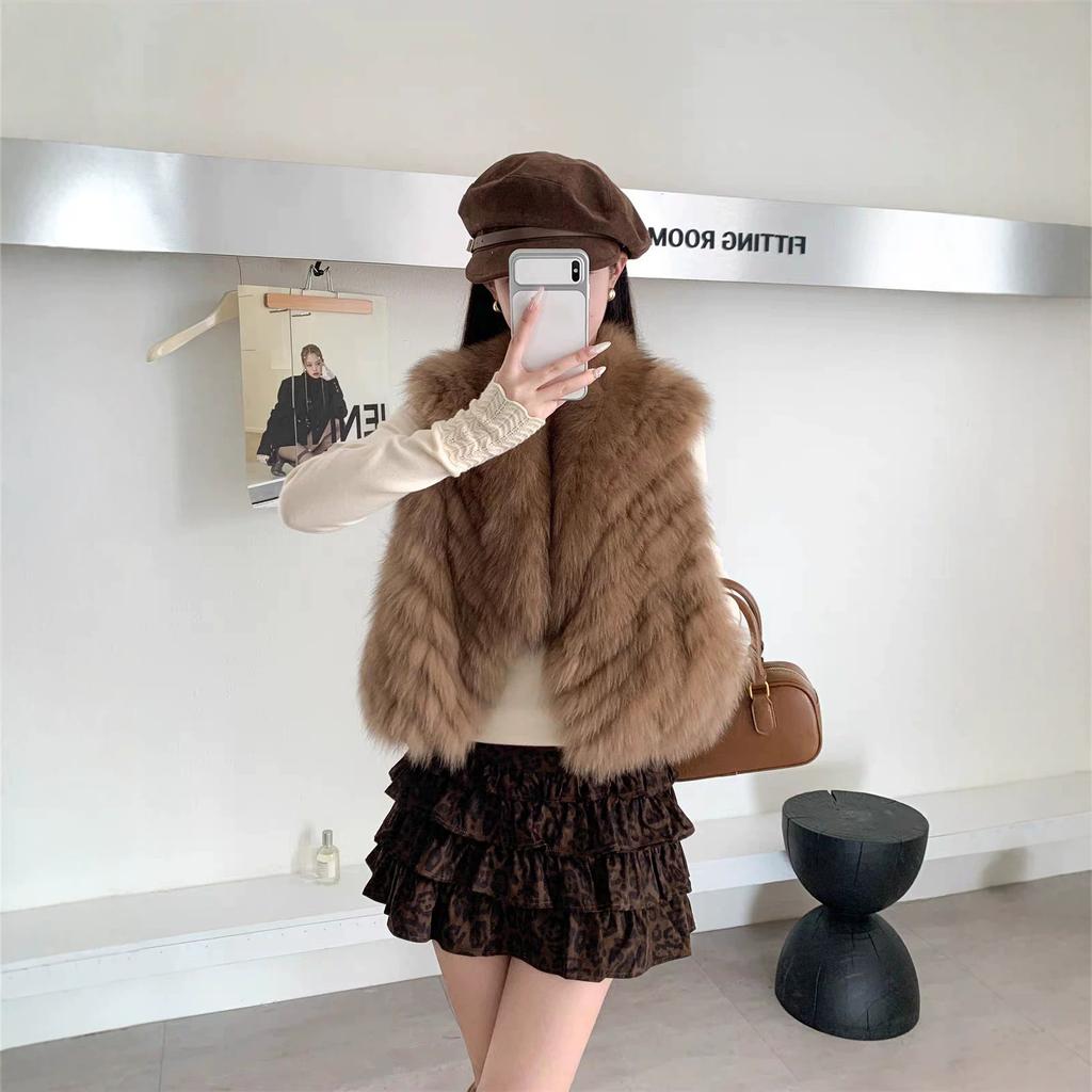 Time pine forest autumn and winter new thin short car strips fox fur vest jacket women's fur vest