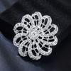 Vintage European and American Rhinestone Flower Brooch for Women, Elegant and Luxurious, Suitable for Suits, Coats, and Jackets, Brooch Accessory