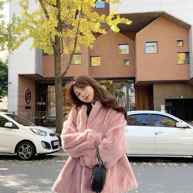 Autumn and Winter New Plush Thickened Imitation Leather Imitation Rabbit Hair Short Coat Women's Imitation Mink Hair Loose Coat