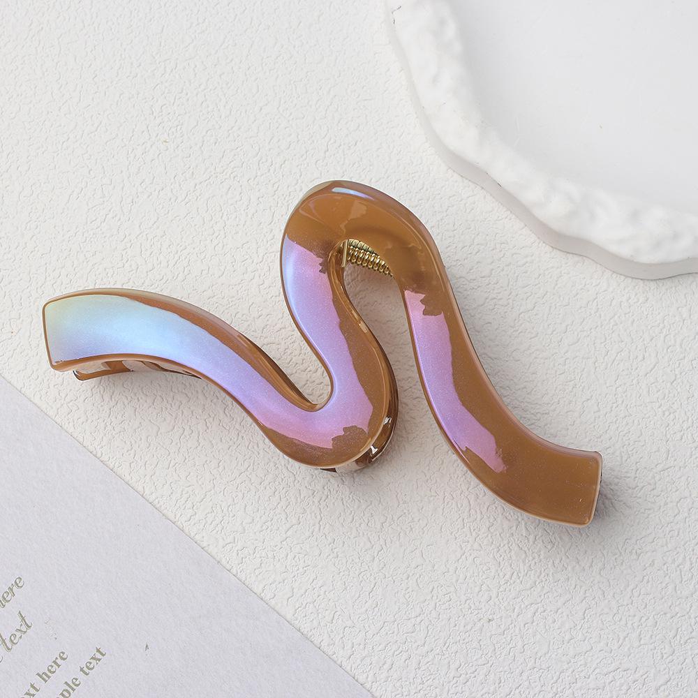 Korean Versatile Shiny Claw Clip: High-End Hair Accessory for Women
