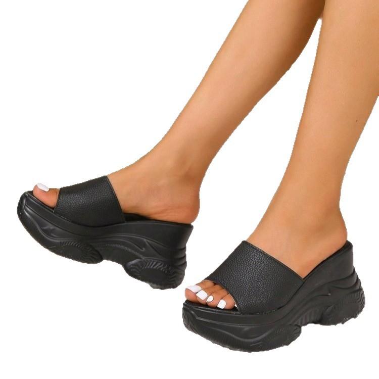 2025 new summer outer slippers women's muffin thick bottom heightening non-slip beach sandals casual slope heel slippers women
