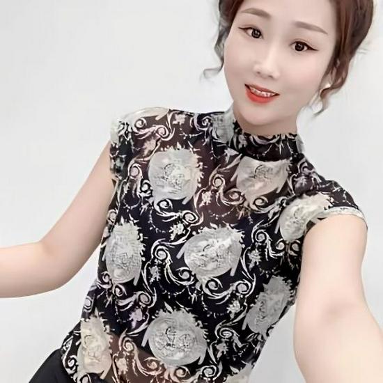 

2024 European Style Print Sheer Slimming Versatile Women s Blouse XL [110-120 kg]