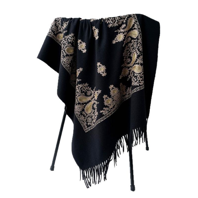 New imitation cashmere scarf for women, suitable for all seasons, fashionable and warm, showing temperament, fringed scarf, cashew shawl