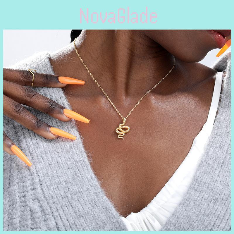 Elegant Gold And Silver Alloy Snake Pendant Necklace For Women Fashion Accessory