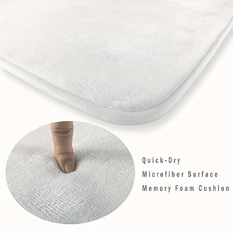 Green and Golden Circular Rug - 2D Flat Non-Slip Floor Mat for Easter - Washable Indoor Outdoor Holiday Decor Area Carpet Rug