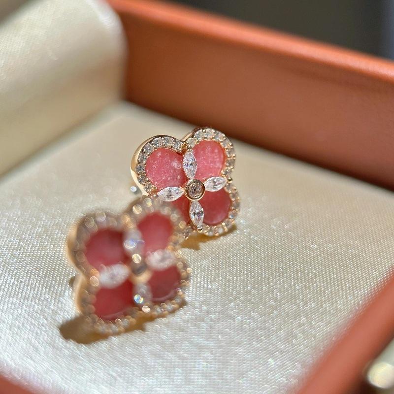 Vintage Medieval Rose Pink Flower Seiko Flash Diamond Clover Bracelet Necklace Stud Earrings Dopamine Vintage Set