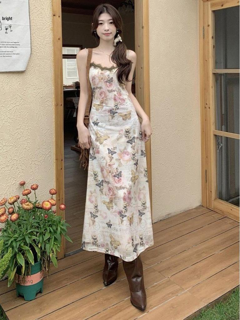 Butterfly Floral French Camisole Dress: V-Neck, Slim Fit, Cinched Waist, Bodycon Long Dress - Perfect for Summer Vacation.