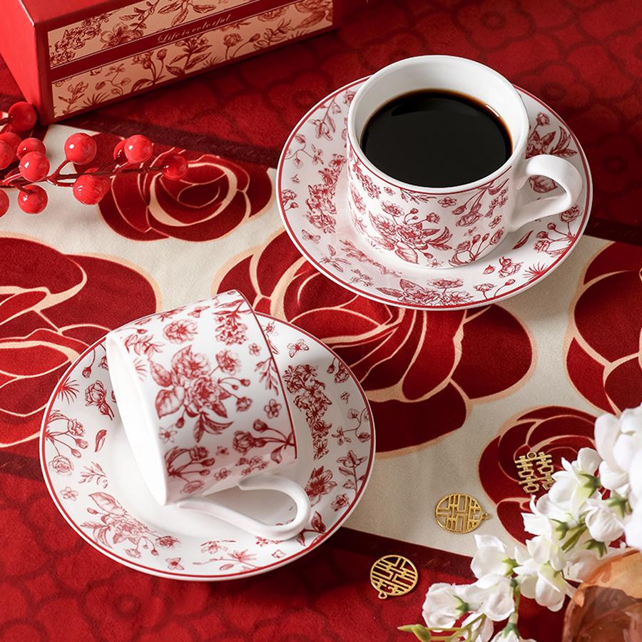 

Vintage Floral Ceramic Coffee Cup and Saucer Set with Gift Box - Elegant Tea Cup for Home Use & Gift Giving 1pc красный