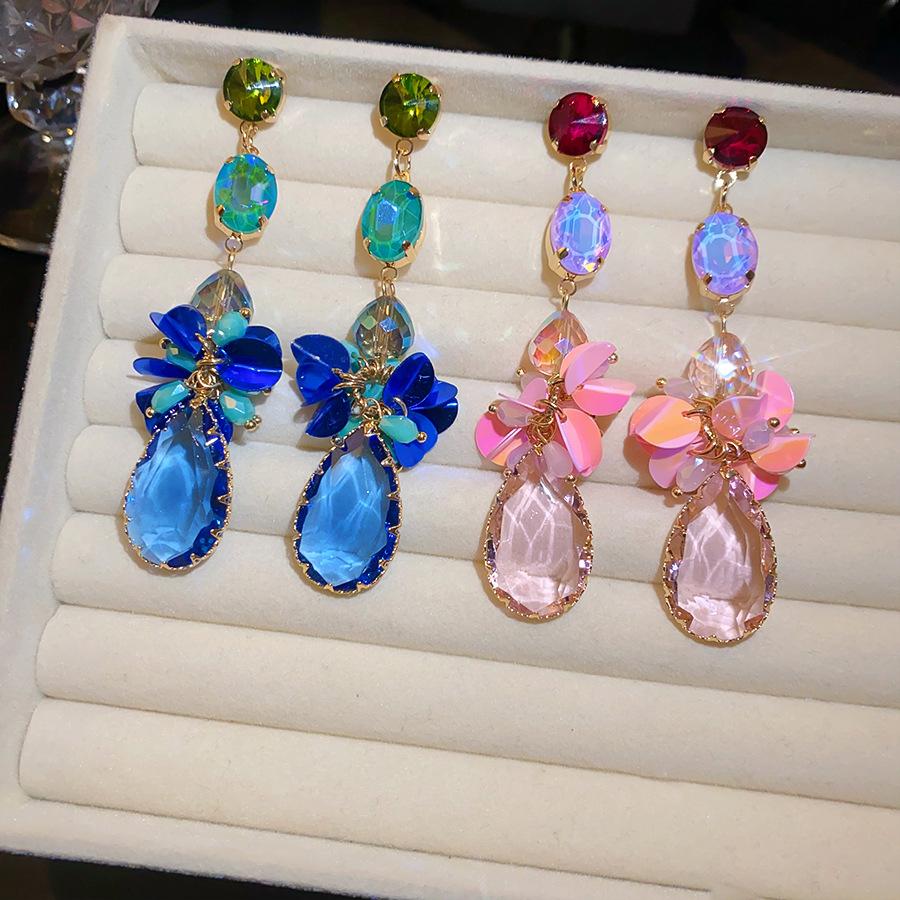 New Arrival Fashion Diamond Encrusted Round Crystal Sequin Water Droplet Pendant Earrings Elegant Earrings Luxury Earrings