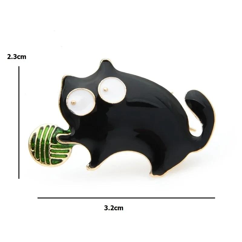 New Cute Little Fat Man Playing Ball Cat Brooch Ladies Alloy Enamel Cat Animal Party Casual Brooch