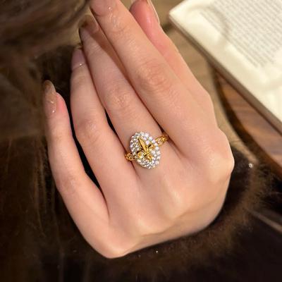 Zir*****val Iris Ring, Exquisite Light Luxury Ring, High-end Fashion Temperament Jewelry.