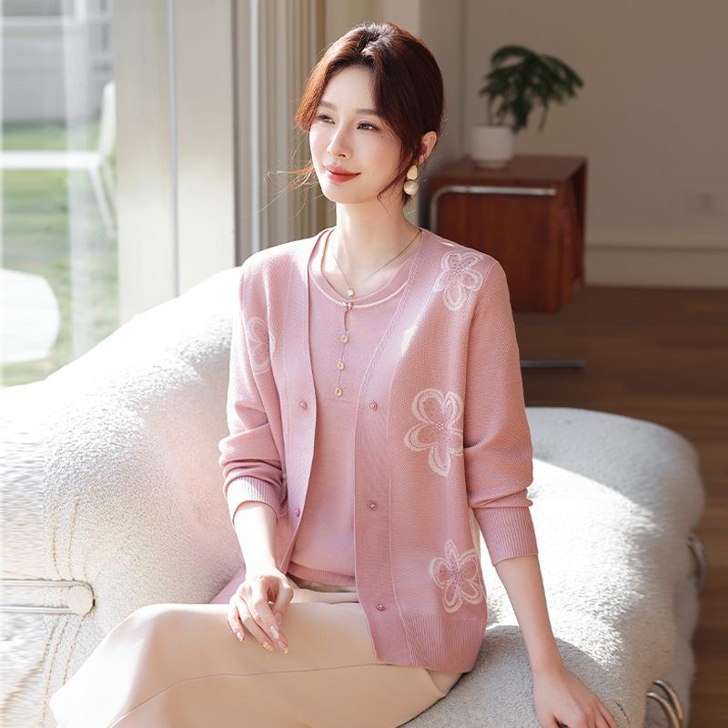 

Новый стиль 2026 года Мамин весенний вязаный кардиган и комплект с футболкой - Модный длинный рукав для женщин среднего и пожилого возраста L (up to 105 jin)