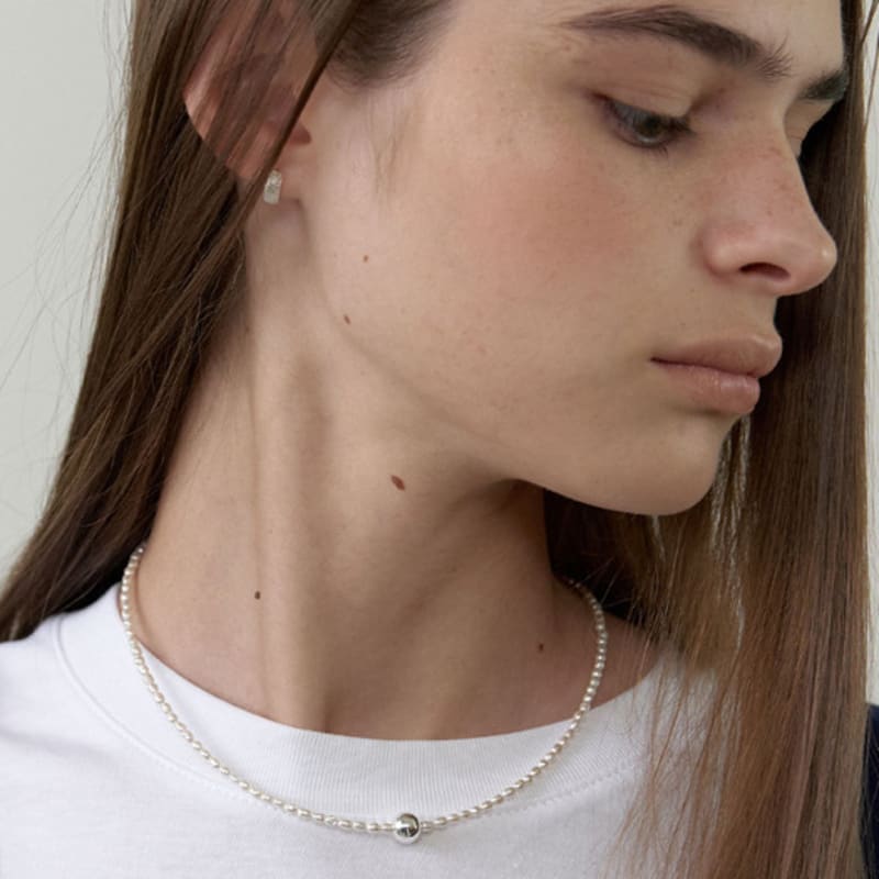 LOVE ME MONSTER Shining Pearl & Ball Necklace (L253MNK030)