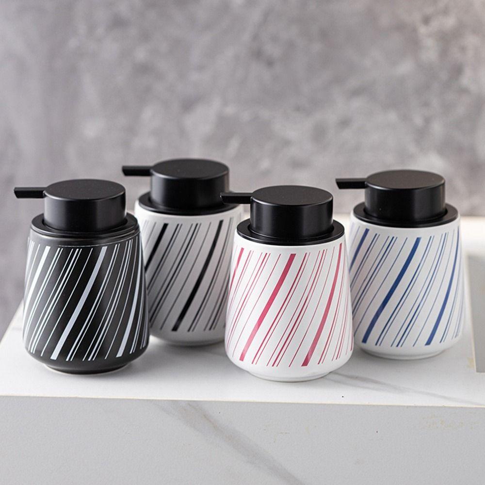

Line Pattern Lotion Foam Maker Press Type Liquid Shampoo Dispensers for Home красный