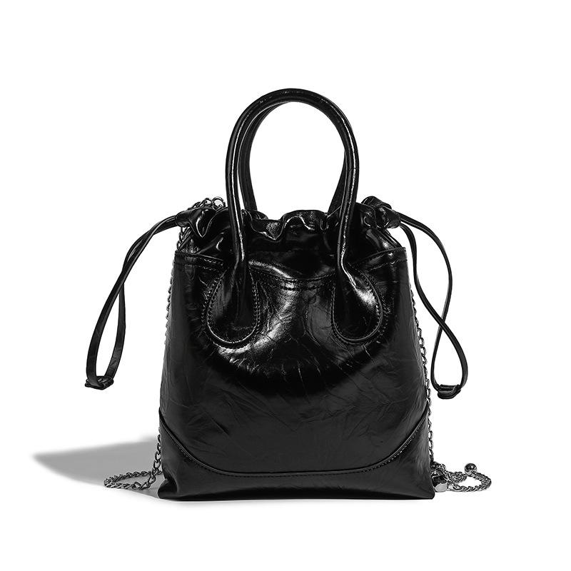 2023 New Autumn Winter High-End Wrinkled Tote Handbag Niche Drawstring Chain Shoulder Crossbody Bag