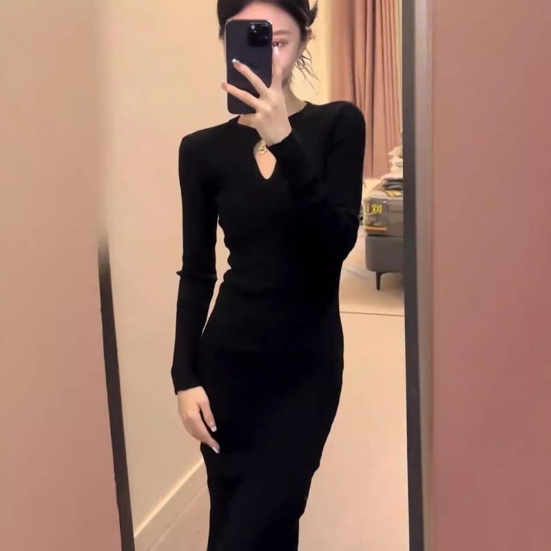 [] High-end Black Long-sleeved Knitted Dress Women's Autumn and Winter Temperament Hip-wrapped Dress
