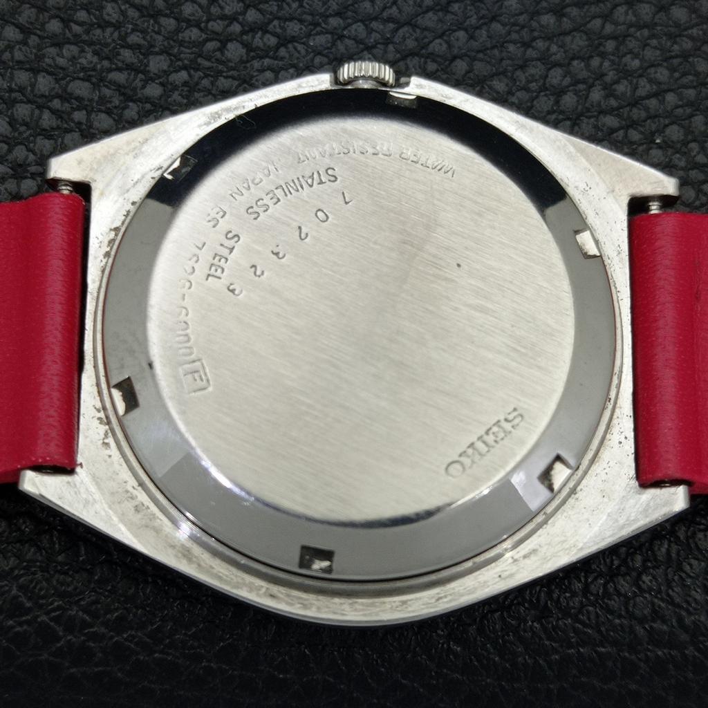 AUTOMATIC 7006A VINTAGE SEIKO 5 JAPAN MENS RED COLOR DIAL WATCH A701634-5 R206c-a701634