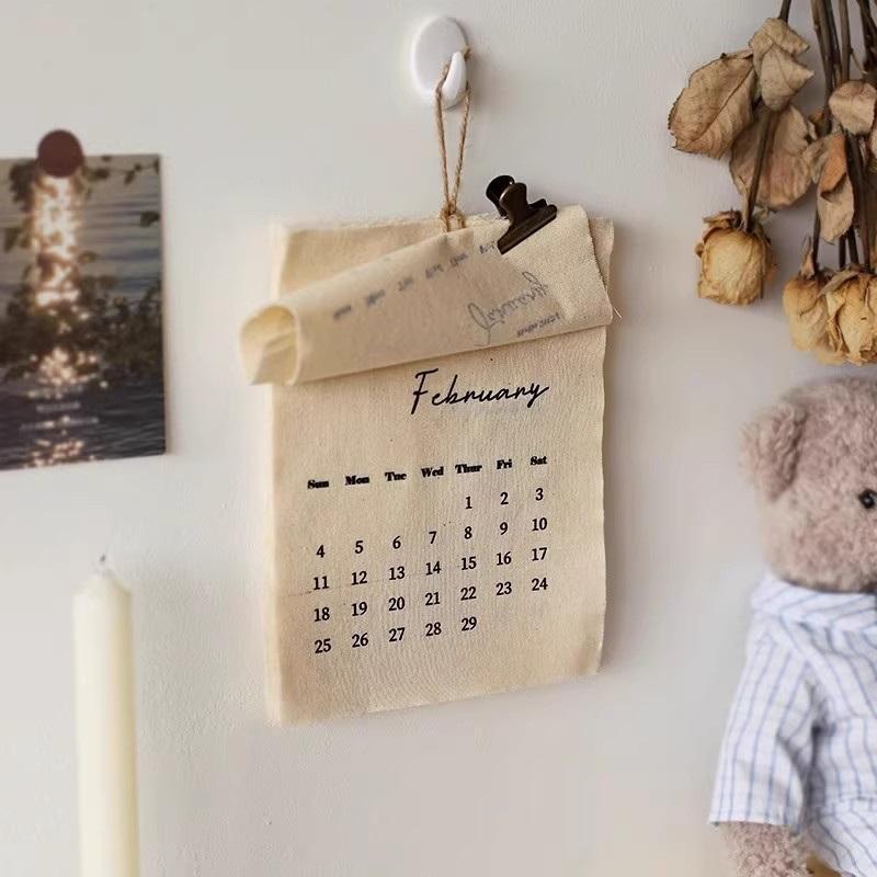 Dollhouse Canvas Hook-Design Cloth Material Calendar Wall Calendar, High-Value Retro Design, Worthy Wall Calendar Decoration