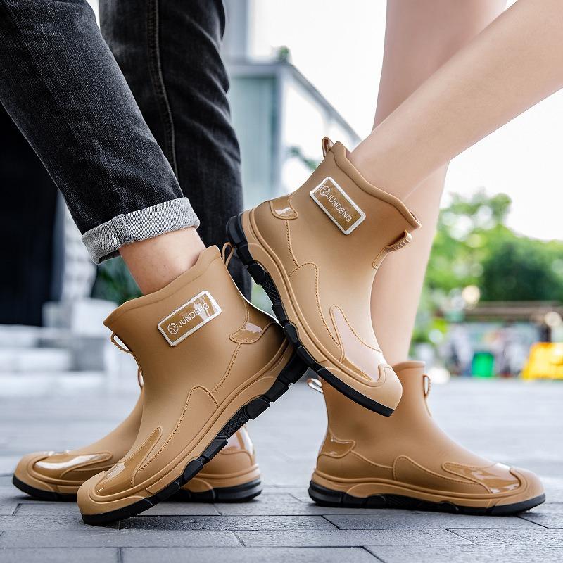 Couple Rain Shoes Men's and Women's Summer Short Tube Water Shoes Waterproof and Non-slip Outdoor Wear-resistant Sea Rain Boots