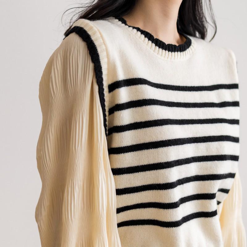 Women's Off-White Retro Patchwork Chiffon Striped Knit Sweater Shirt, One Size, Black, Korean Niche Design.