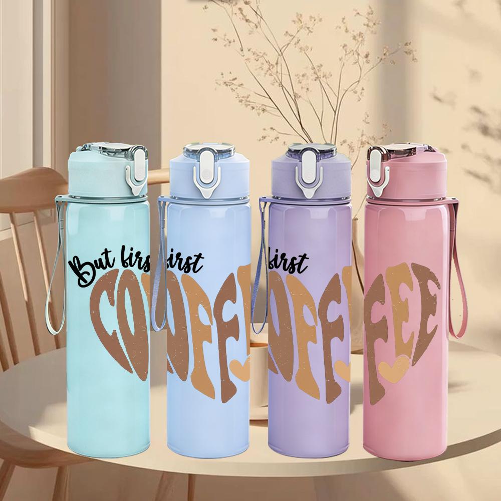 1PC But First Coffee Heart Shape 750ml Color Plastic Sports Water Bottle Leakproof Flip Straw Lid Suitable for Sports Office Home Use