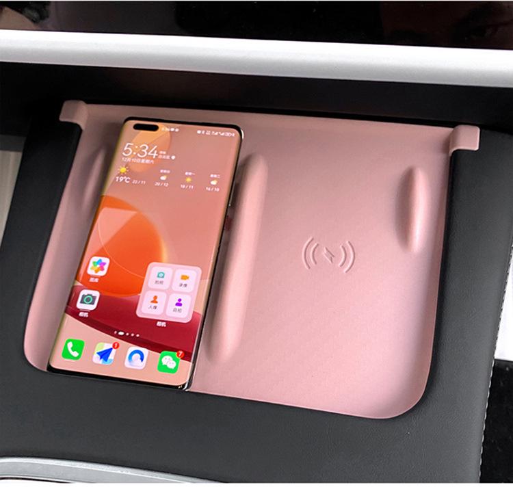 Model 3/Y Wireless Charging Silicone Non-slip Pad for Center Console