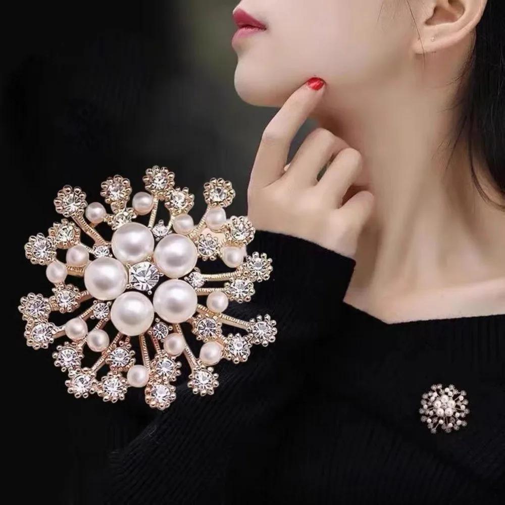 Snowflake Pearl Crystal Brooch Large Snowflake Flower Brooch Pins  Exquisite Women's Jewelry