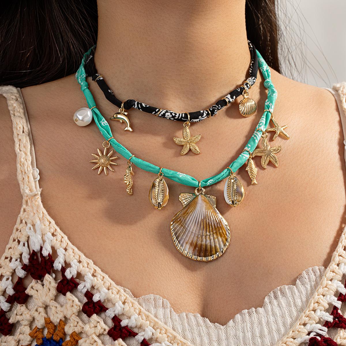 Double-layer stacked ocean-style shell necklace, bohemian vacation-style starfish and conch pendant choker