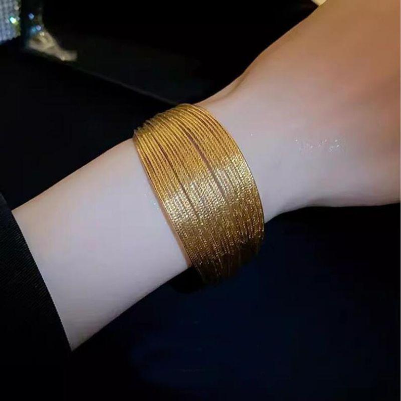 

Fashion Exaggerated Brushed Bracelet Open Wide Edge Bracelet Accessible Luxury Fancy Hand Jewelry Stud Earrings Retro Elegant Ring Gold Brushed Bracelet