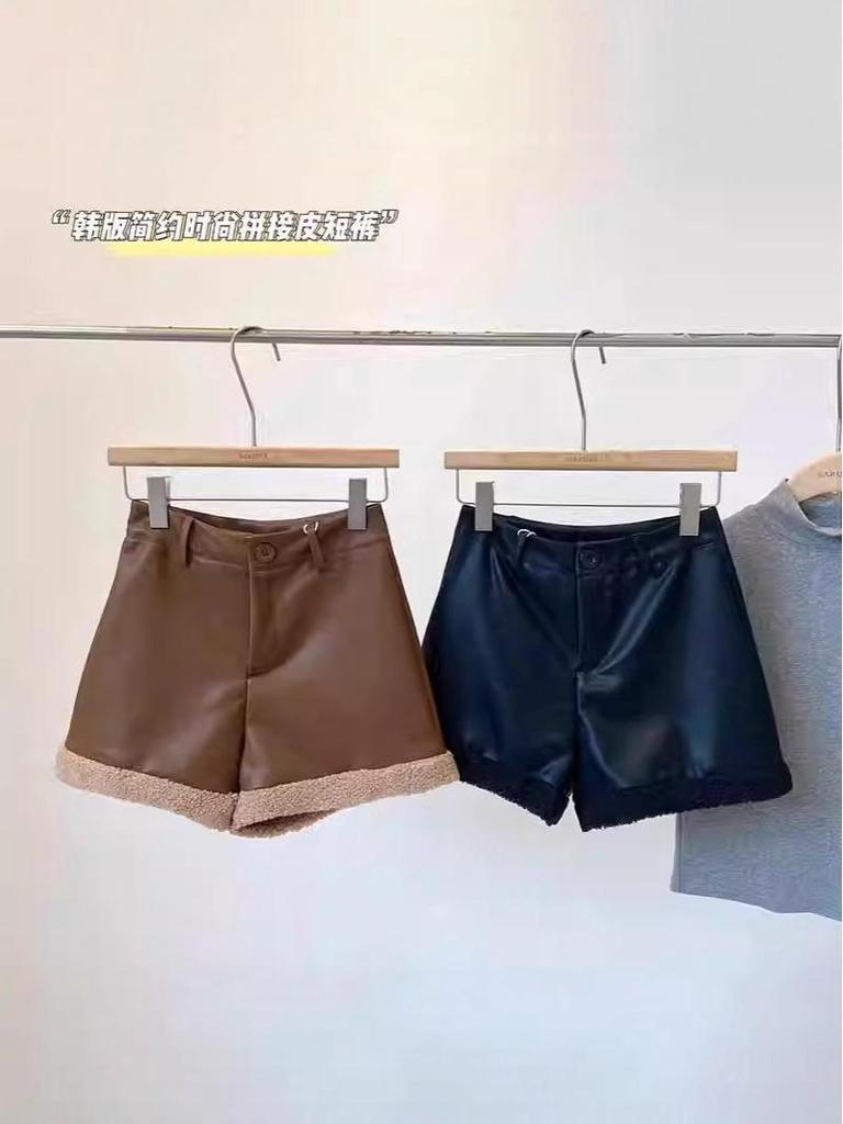 Petite Patchwork High Waist Leather Hot Pants with Furry Design for Autumn/Winter