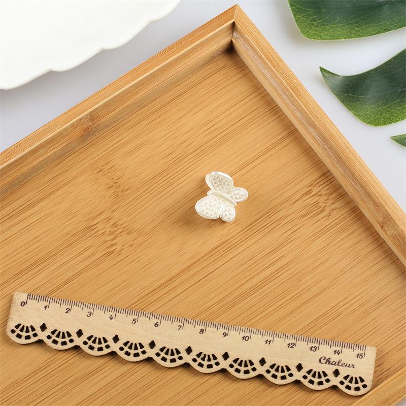 

Новые женские заколки-крабы с жемчугом, полые геометрические заколки для волос большого размера, ободок, заколка для волос для девочек, модные аксессуары для волос