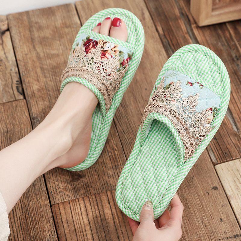 Cloth bottom slippers couple fresh and versatile home indoor silent silent does not hurt the wooden floor men's and women's four seasons