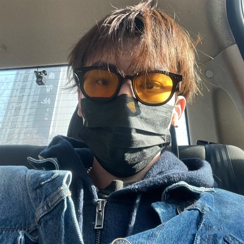 

Trendy Unisex Small Frame Sunglasses - UV Protection Fashion Glasses