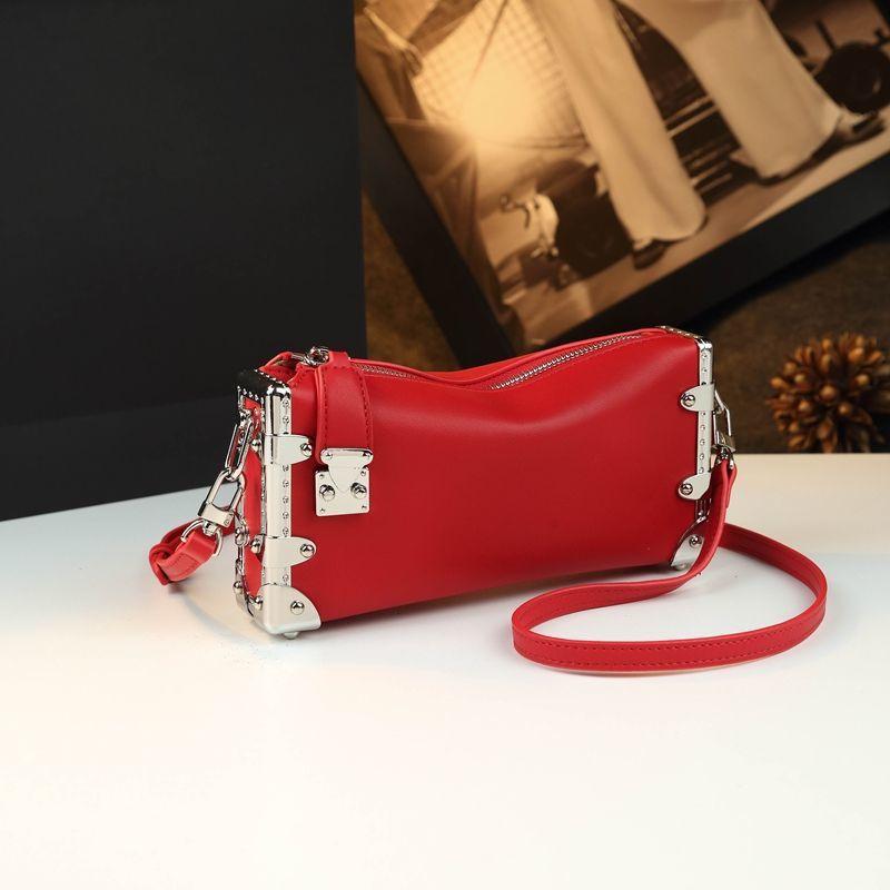 One Shoulder Underarm Bag, Leather Bag, Female Popular Women'S Chain, Soft Box, Messenger Bag Tide