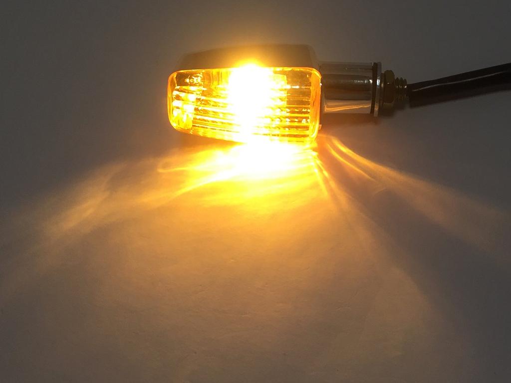 (nakira) Set of 4 Custom Turn Signals, Clear Lens, General Purpose Turn Signals (Yellow/Plated)