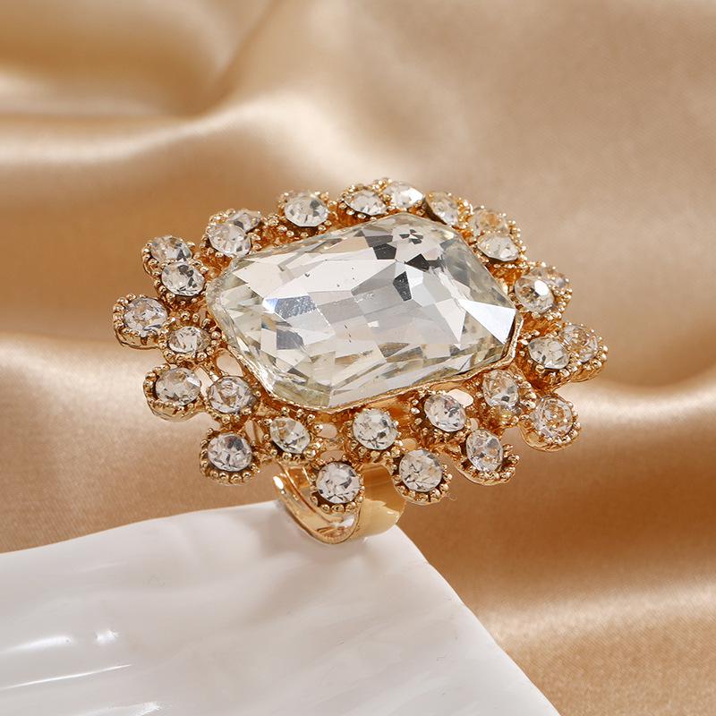 European Retro Elegant Rhinestone Adjustable Ring
