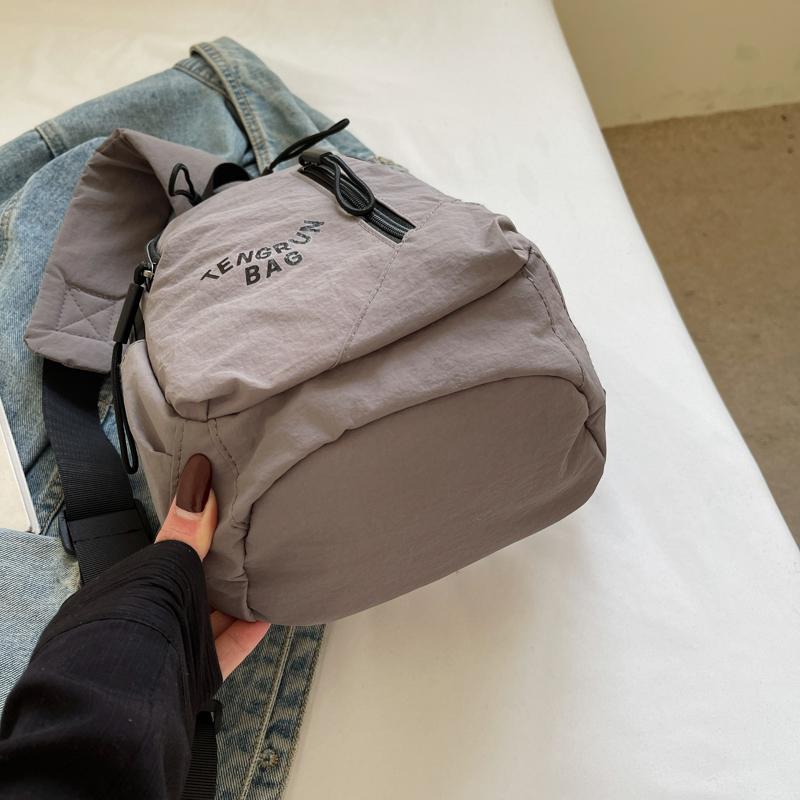 Leichte Umhängetasche mit großer Kapazität Damen-Schultertasche Student Brusttasche