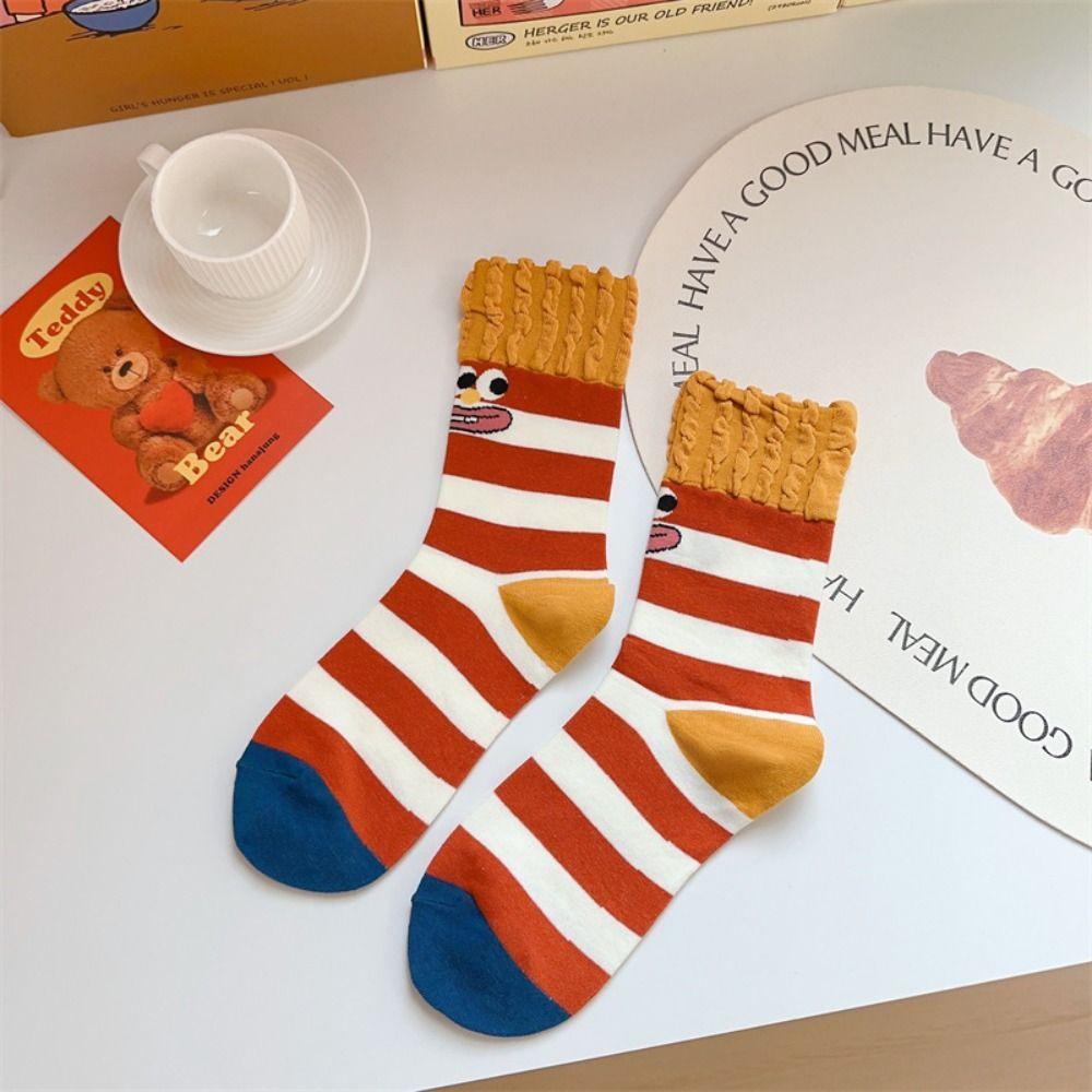 

Гамбурзькі шкарпетки з картоплею фрі. Зручні бавовняні шкарпетки з мультфільмом. Зимові шкарпетки. жовтий