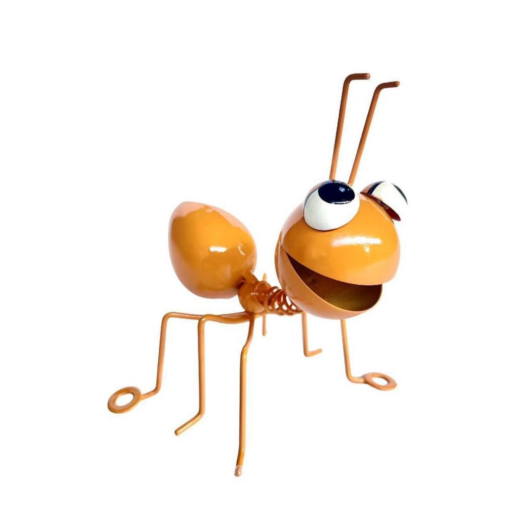 Iron Art Ant Decoration: Creative Desktop & Garden Ornament