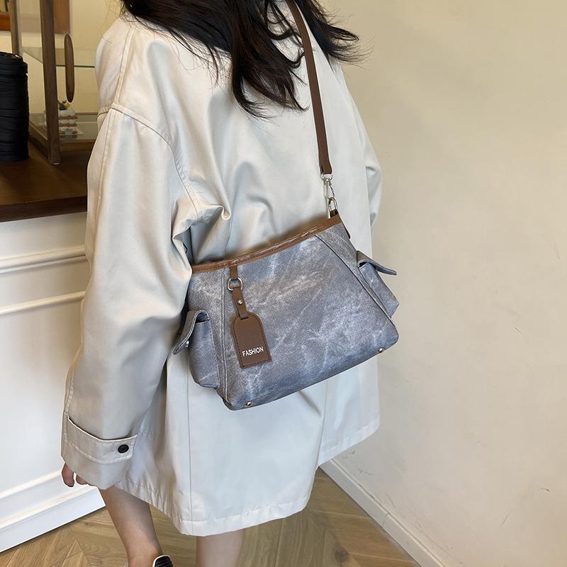 Autumn New Niche Bag Commuter Armpit Bag Fashionable Versatile Women's Casual Shoulder Messenger Tote Bag