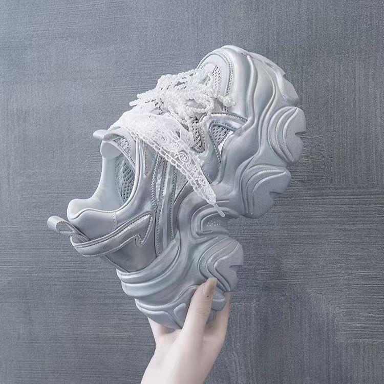 

Dad s shoes women s shoes 2026 new spring and summer thick soled sports and leisure sponge cake white shoes 40 срібний