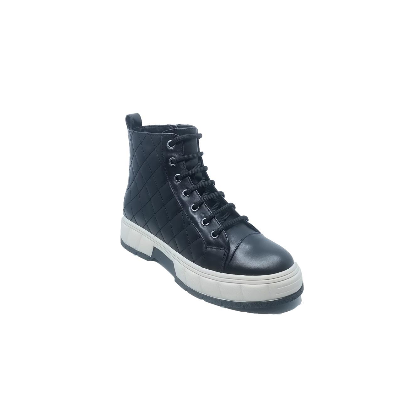 

Женские кожаные ботинки Janest 135-40261